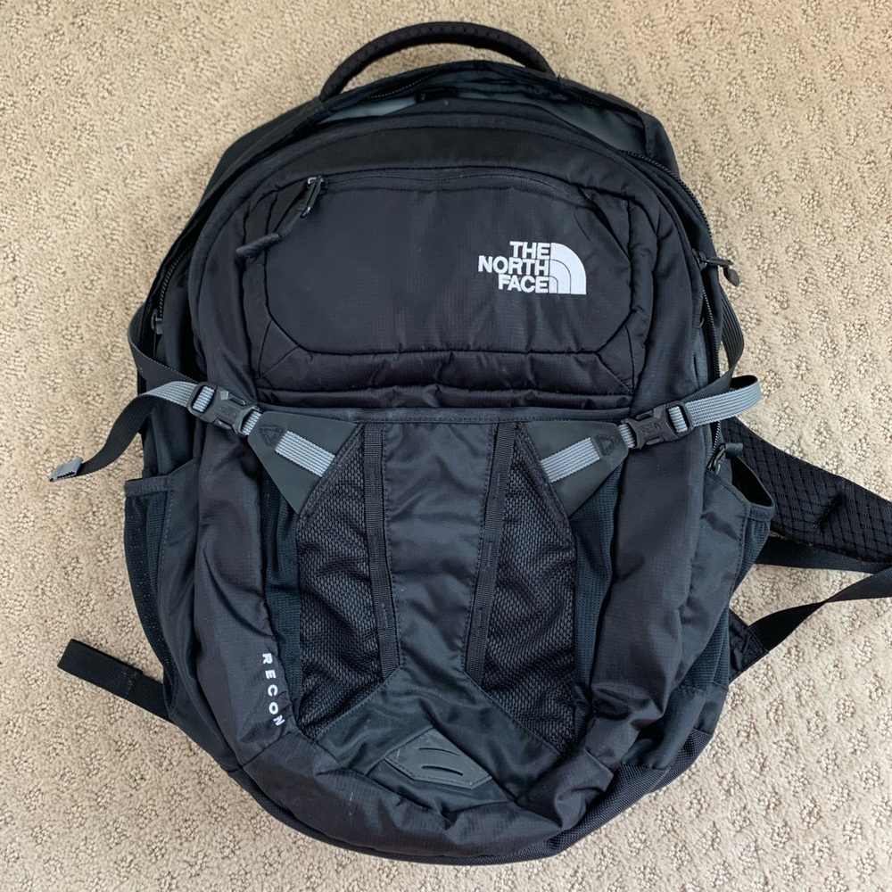 Northface Recon Black Women’s Backpack